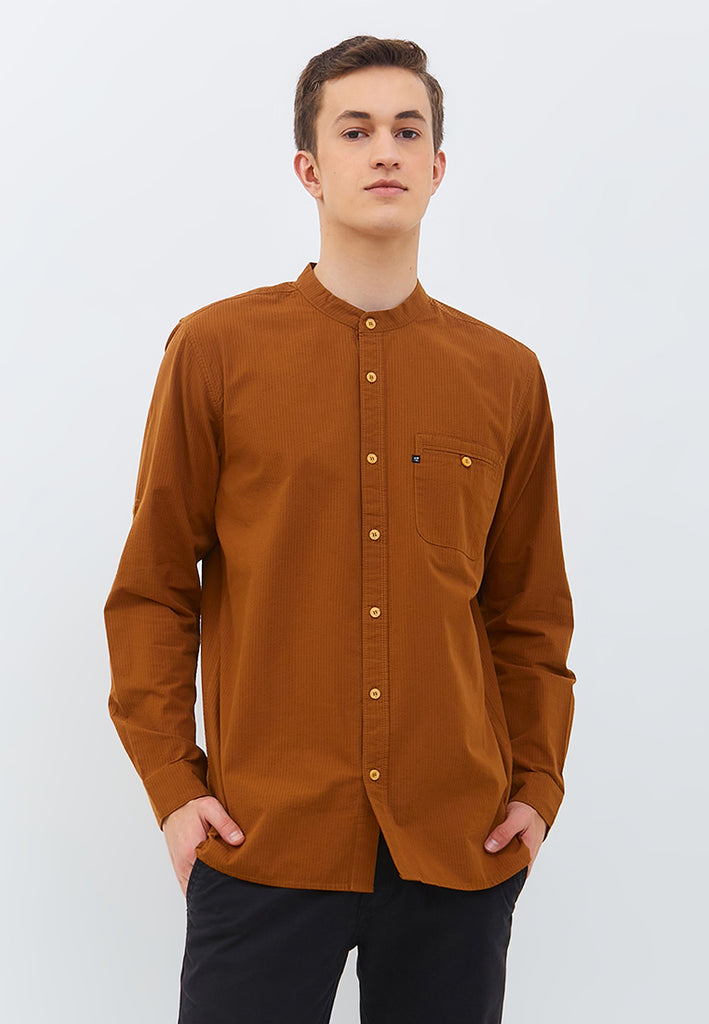 Emba Classic - Kemeja Koko Pria Lengan Panjang Regular Fit bahan Katun warna Cokelat - MBZ